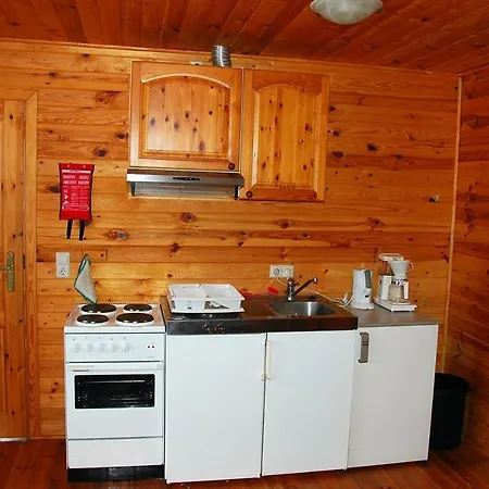 Kalvatn Turistsenter بيت للعطل Austefjorden