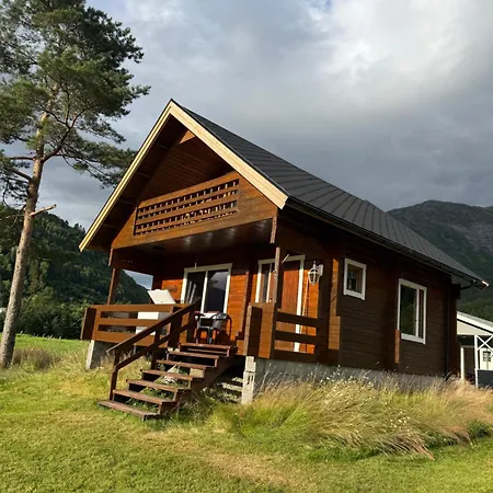 Kalvatn Turistsenter Austefjorden