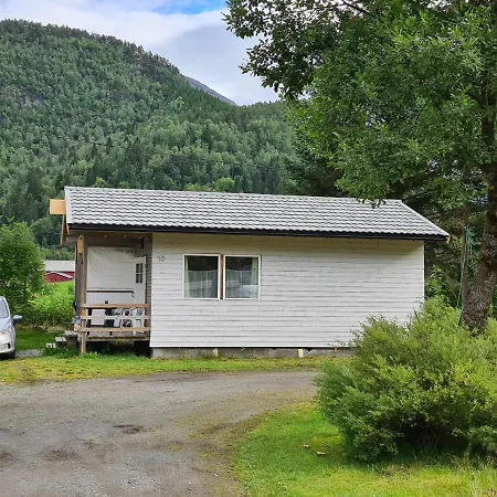 Kalvatn Turistsenter Austefjorden